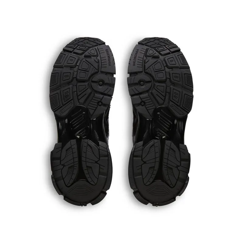 Balenciaga Runner Sneaker Black (677402W3RBT1000)