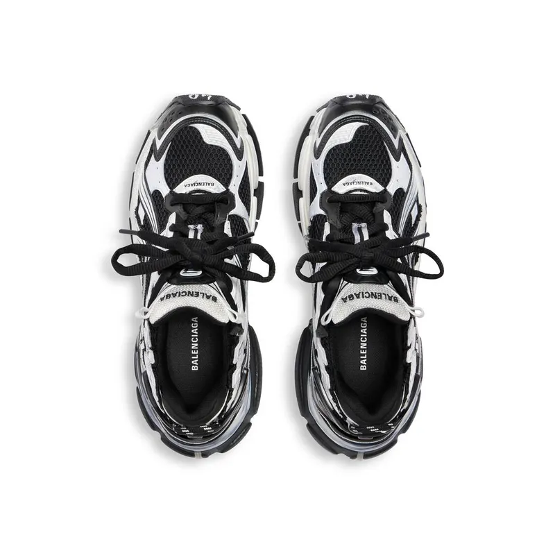 Balenciaga Runner Sneaker White (772774W3RMU9010)