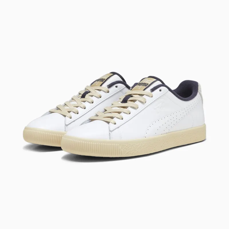 Puma Clyde Service Line Wit (393088-01)
