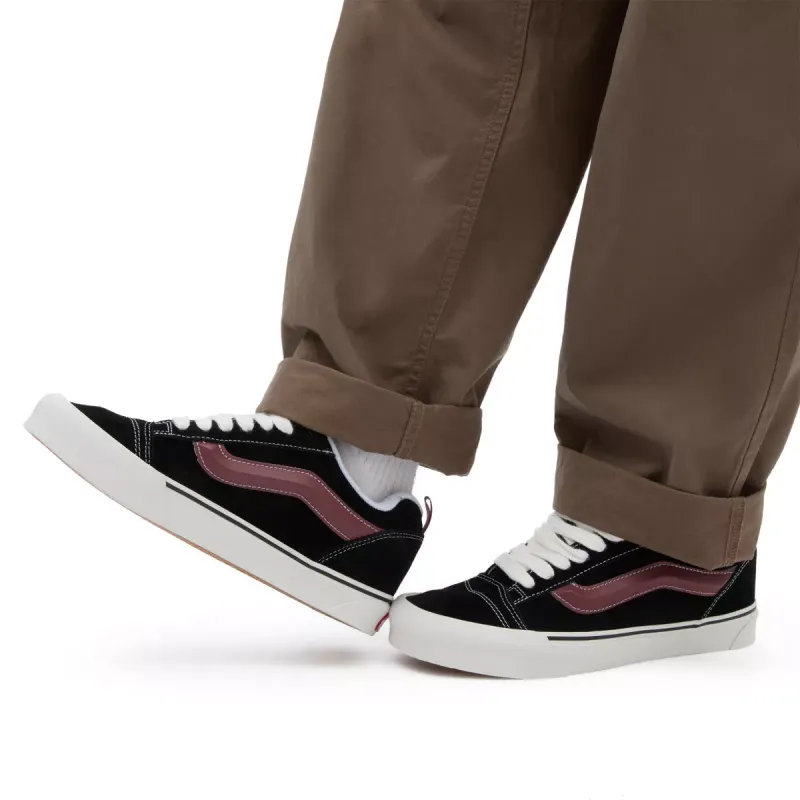 VANS Knu Skool Zwart (VN0009QC2Q1)