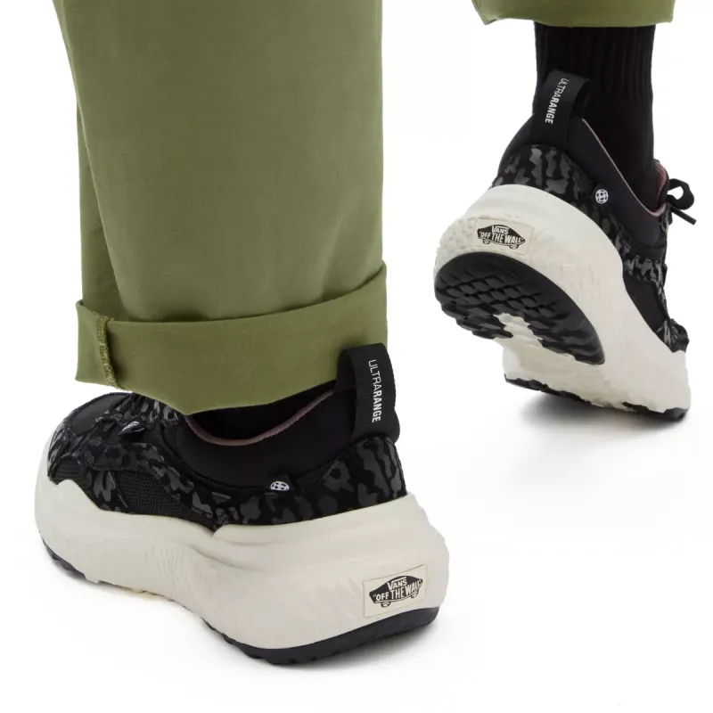 VANS Animal Ultrarange Neo Vr3 Zwart (VN000BCEBLK)