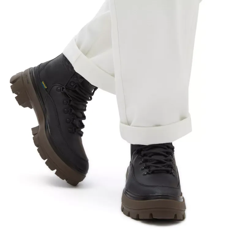 VANS Leren Colfax Elevate Mte-2 Zwart (VN000BVSB9M)