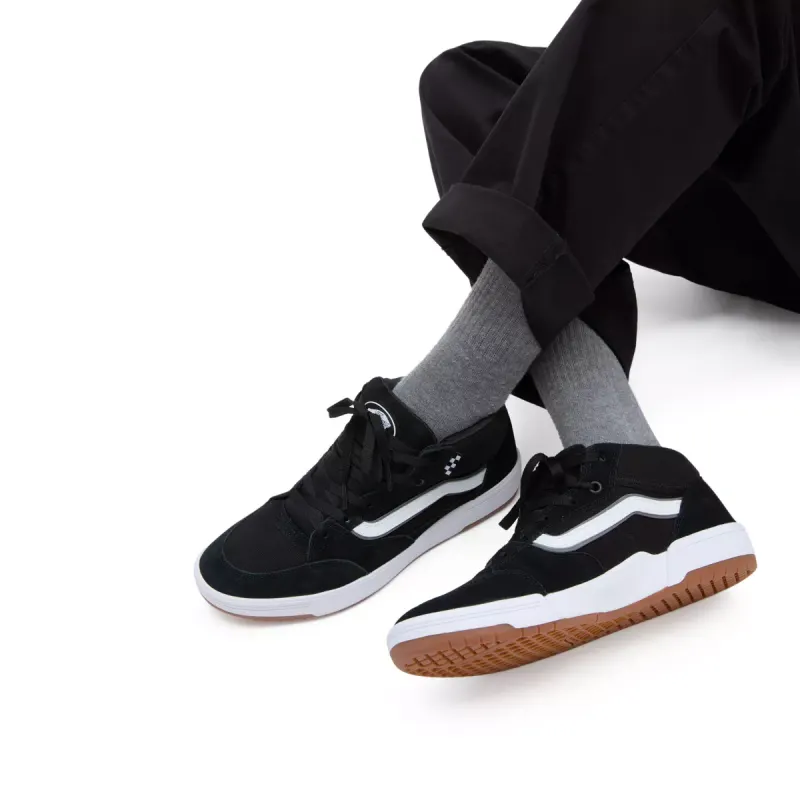 VANS Zahba Mid Zwart (VN000CBSBA2)