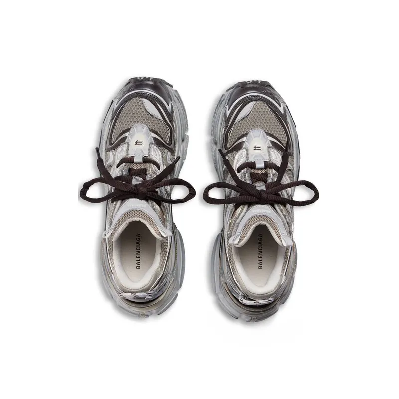 Balenciaga Runner 2.0 Sneaker Beige (779066W3RXP2000)