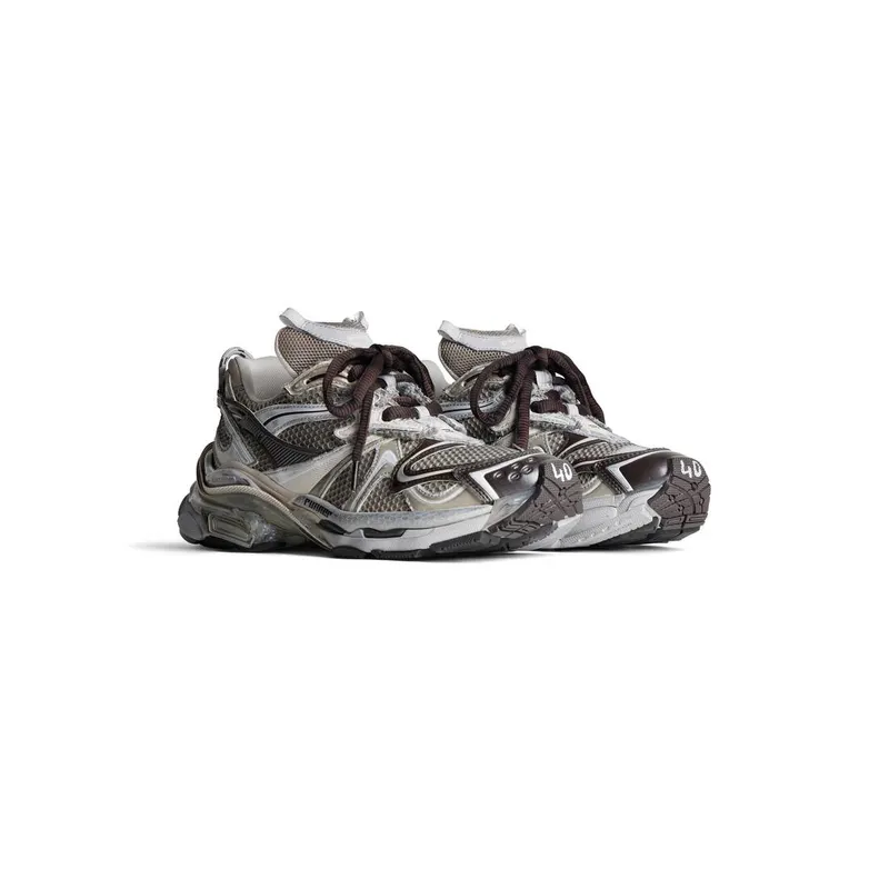 Balenciaga Runner 2.0 Sneaker Beige (779066W3RXP2000)