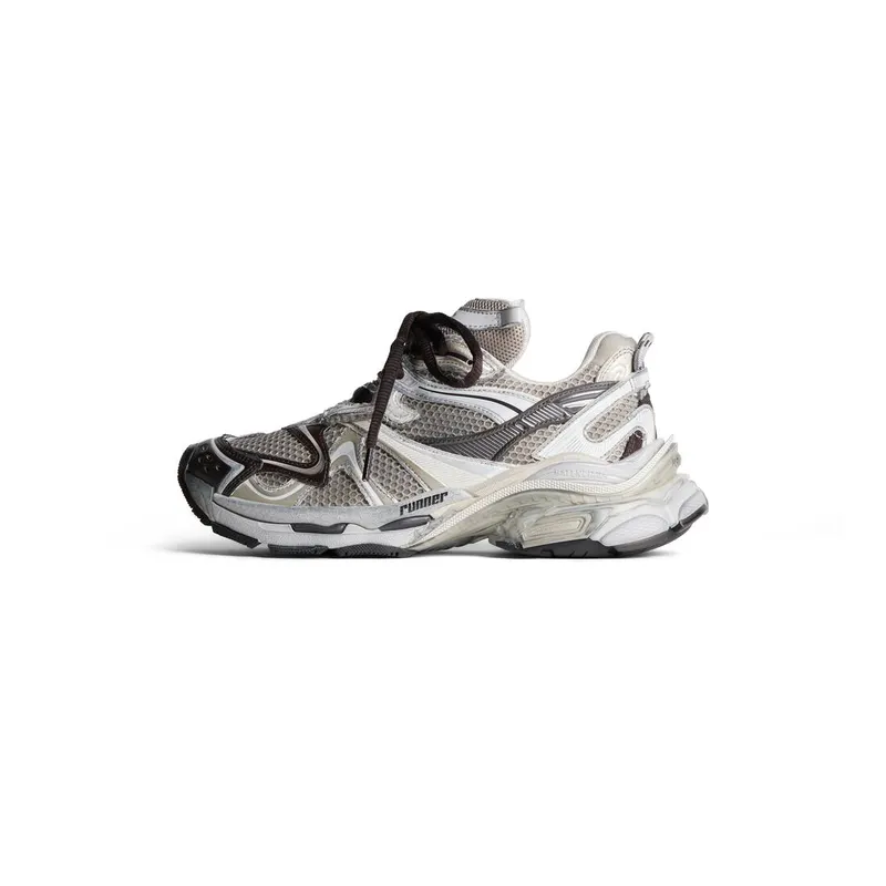 Balenciaga Runner 2.0 Sneaker Beige (779066W3RXP2000)