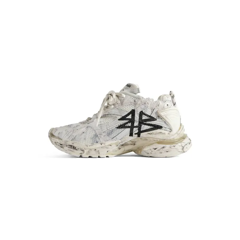 Balenciaga Runner Graffiti Sneaker White (772767W3RBQ9010)