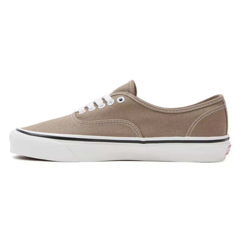 VANS Anaheim Factory Authentic 44 Dx Geel (VN0A38ENOAL)