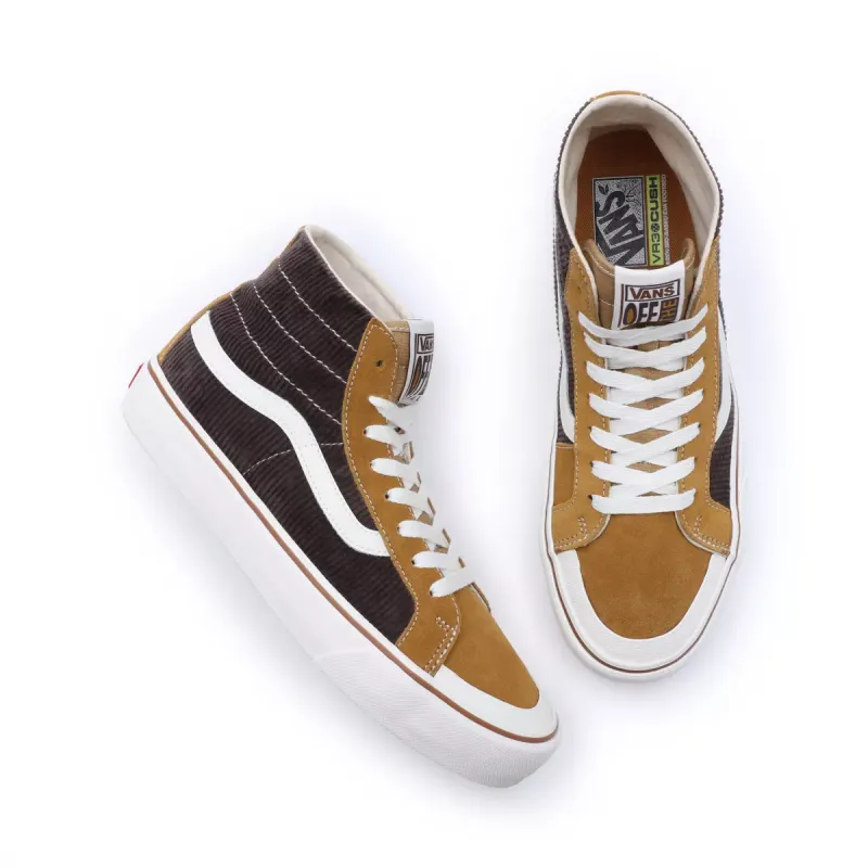 VANS Salt Wash Corduroy Sk8-hi 138 Decon Vr3 Sf Goudkleurig (VN0A4BX7AN2)