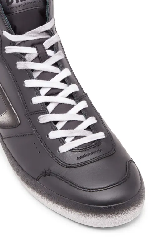 Diesel S-leroji Mid (Y03261P6326 https://nl.diesel.com/en/sneakers/s-leroji-mid/Y03261P6326.htm)