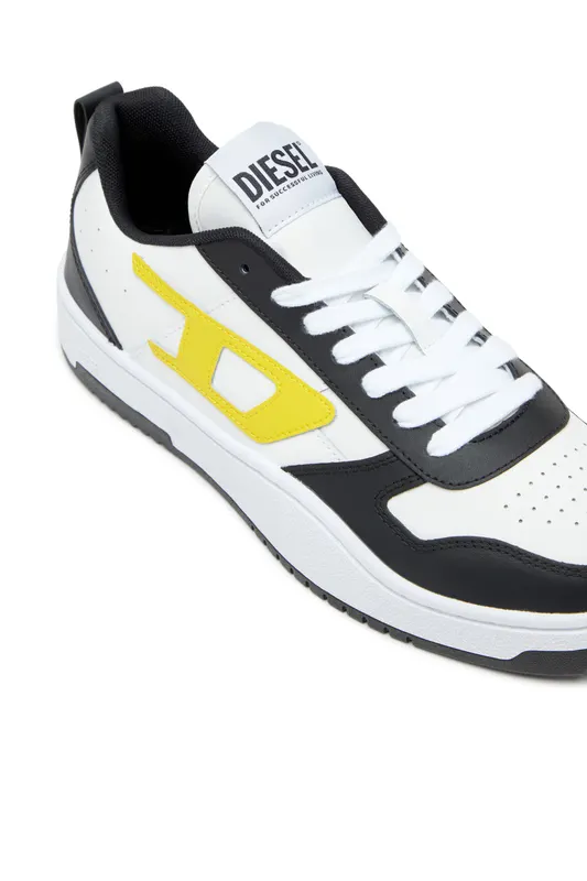 Diesel S-ukiyo V2 Low (Y03363P5576 https://nl.diesel.com/en/sneakers/s-ukiyo-v2-low/Y03363P5576.htm)