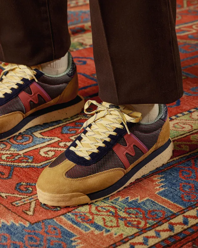 Karhu Mestari Control – Curry / Mineral Red (F840003)