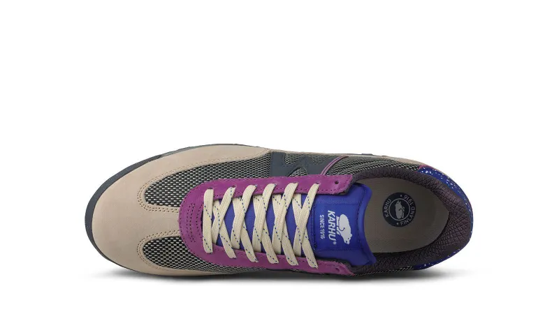 Karhu Mestari Control – Irish Cream / India Ink (F840002)
