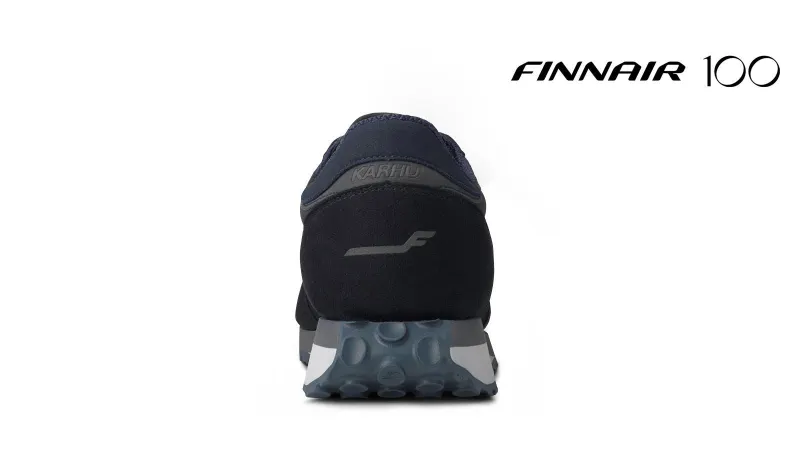 Karhu Mestari Control X Finnair – Jet Black / Night Sky (F840011)