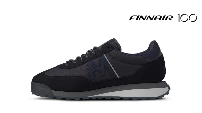 Karhu Mestari Control X Finnair – Jet Black / Night Sky (F840011)