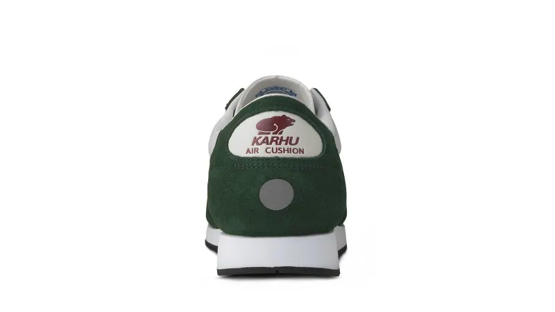 Karhu Albatross 82 – Kombu Green / Mineral Red (F807042)