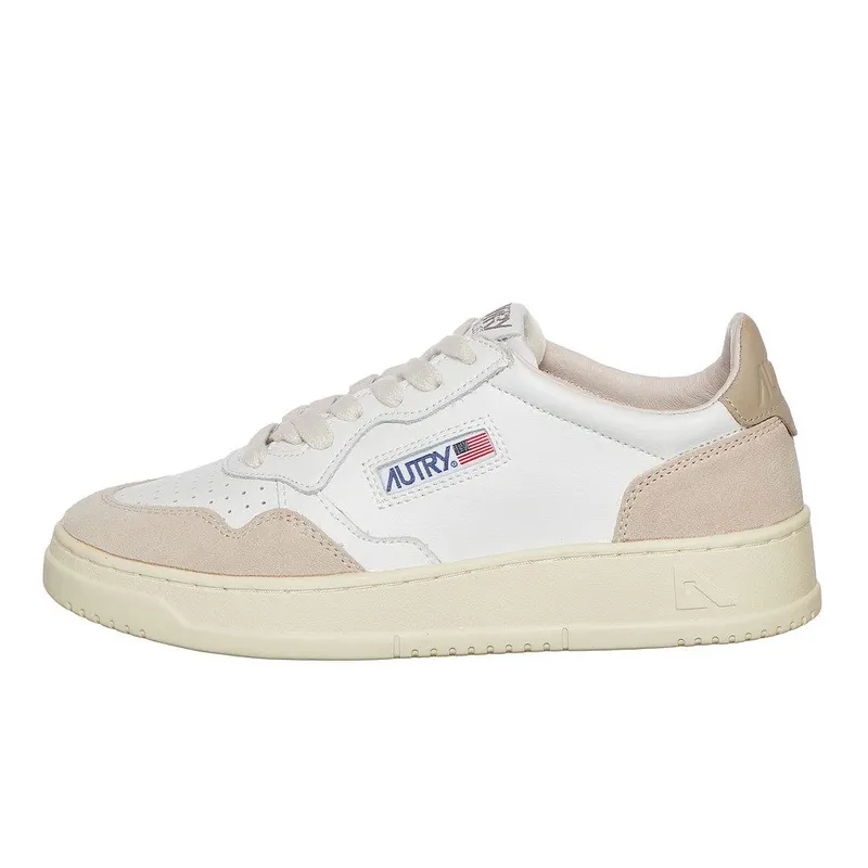 Autry Medalist Low White / Pepper (AULWLS58)