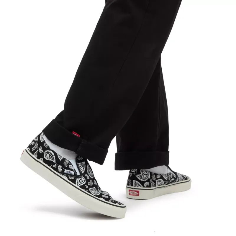 VANS Classic Slip-on Zwart (VN0009Q7BMA)