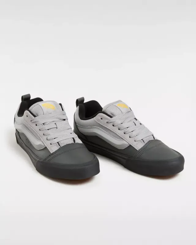 VANS Knu Skool Grijs (VN000CRPKAQ)