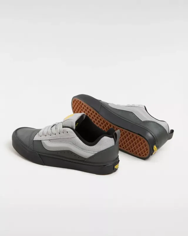VANS Knu Skool Grijs (VN000CRPKAQ)