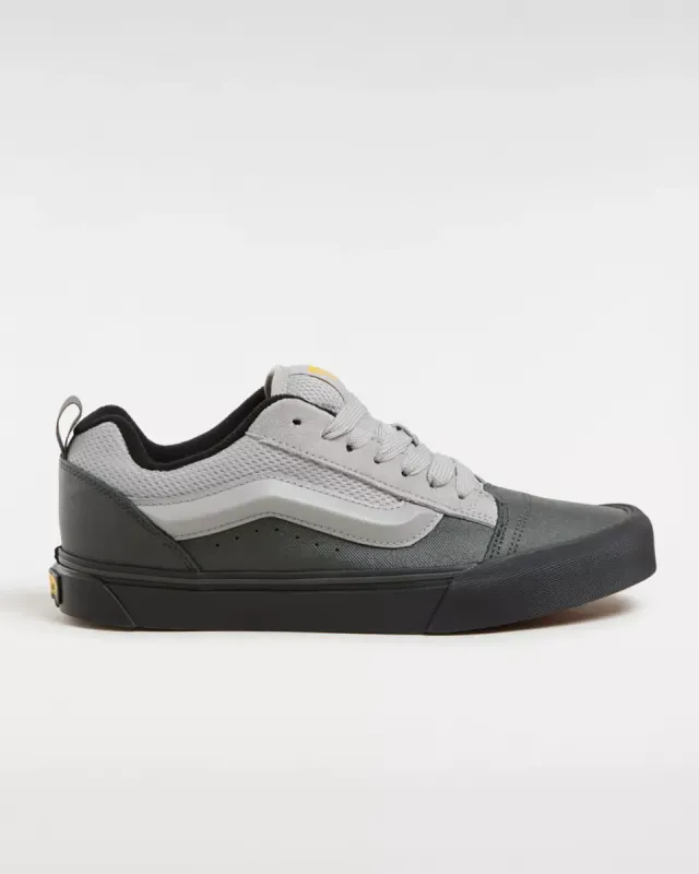 VANS Knu Skool Grijs (VN000CRPKAQ)