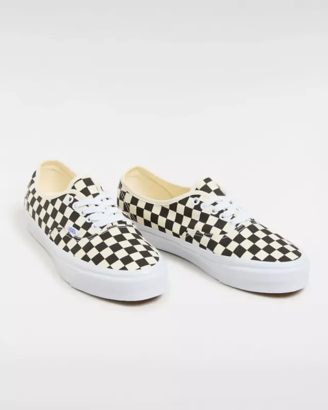 VANS Premium Authentic 44 Zwart (VN000CQA2BO)