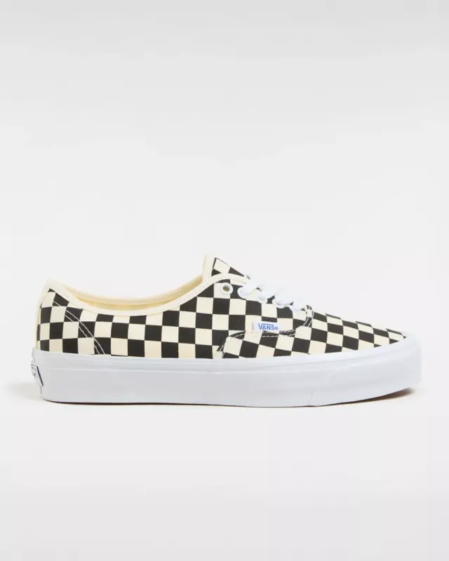 VANS Premium Authentic 44 Zwart (VN000CQA2BO)