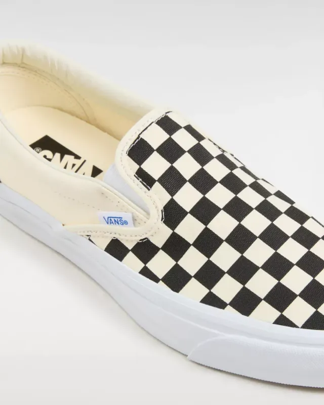VANS Premium Slip-on 98 Zwart (VN000CSE2BO)