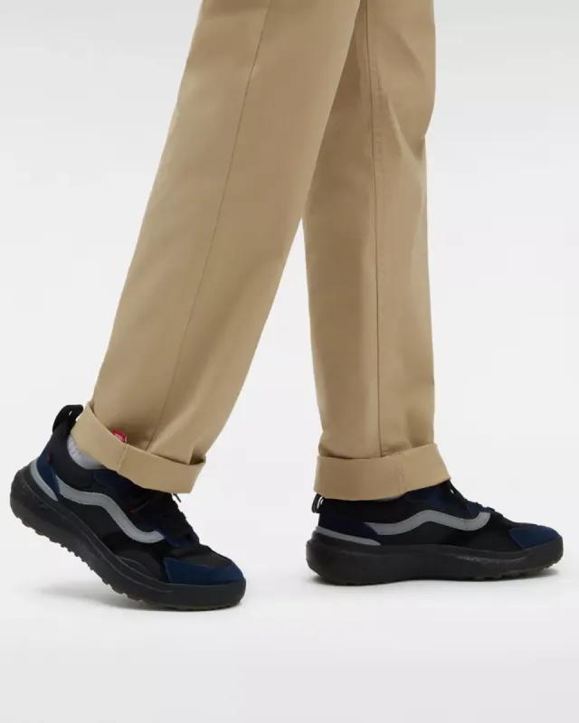 VANS Ultrarange Neo Vr3 Surf Essentials Zwart (VN000BCEYA6)