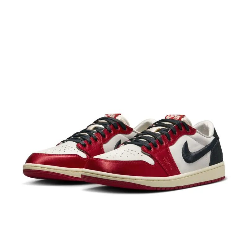 Air Jordan 1 x Trophy Room ‘Sail and Varsity Red’ (FN0432-100)