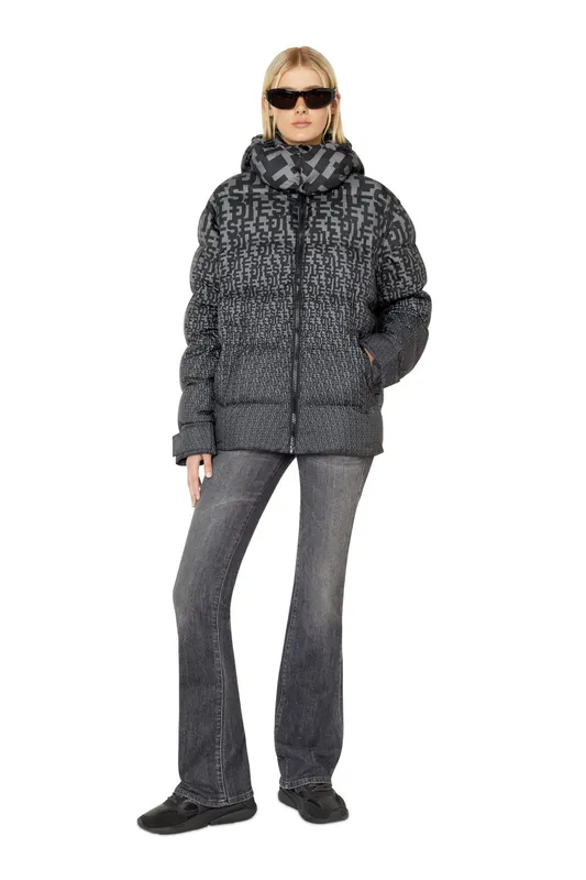 Diesel S-serendipity Sport W (Y02867P4431T8013 https://nl.diesel.com/en/sneakers/s-serendipity-sport-w-black/Y02867P4431T8013.htm)