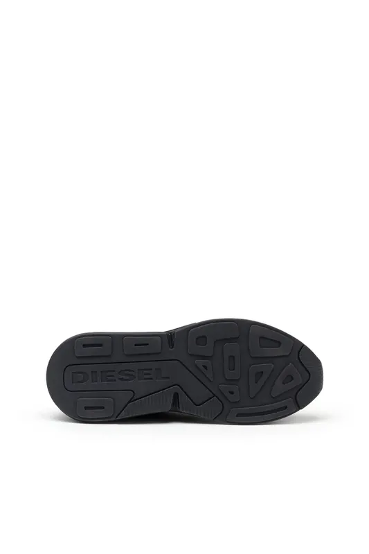 Diesel S-serendipity Sport W (Y02867P4431T8013 https://nl.diesel.com/en/sneakers/s-serendipity-sport-w-black/Y02867P4431T8013.htm)