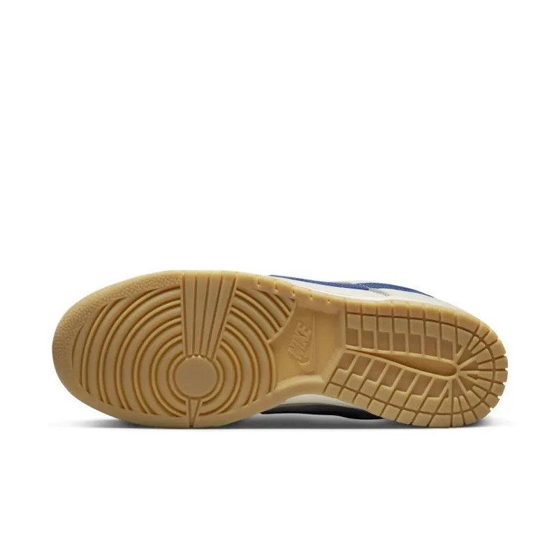 Nike Dunk Low SE ‘Sail and Dark Marina Blue’ (DX3198-133)