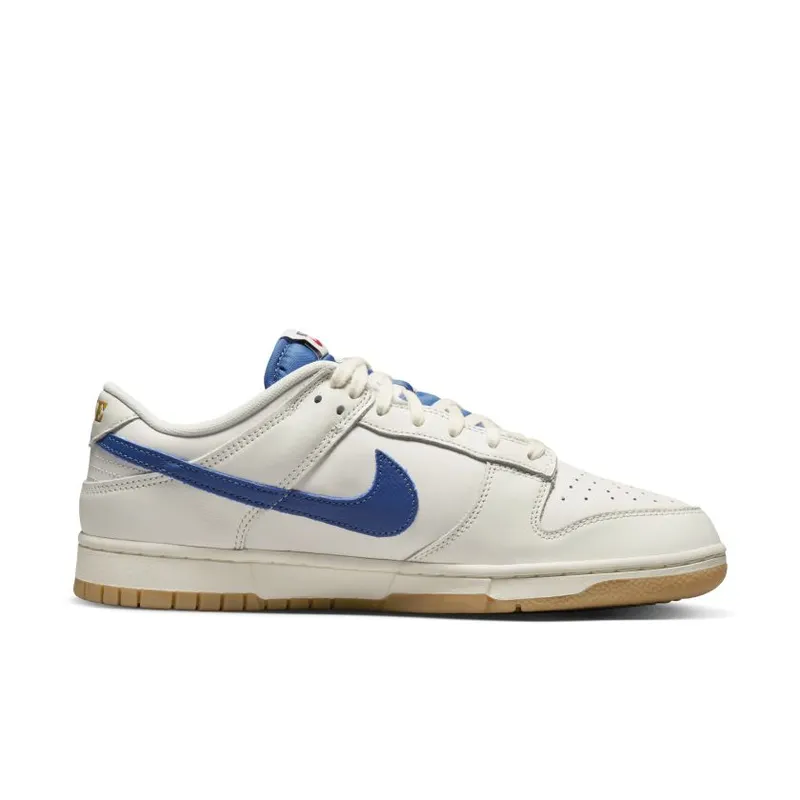 Nike Dunk Low SE ‘Sail and Dark Marina Blue’ (DX3198-133)