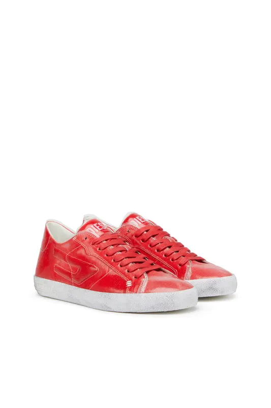Diesel S-leroji Low W (Y02825P5595T4346 https://nl.diesel.com/en/sneakers/s-leroji-low-w-red/Y02825P5595T4346.htm)