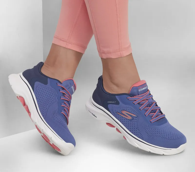 Skechers GO WALK 7 – Cosmic Waves – Marine / Koraal (125215-NVCL)