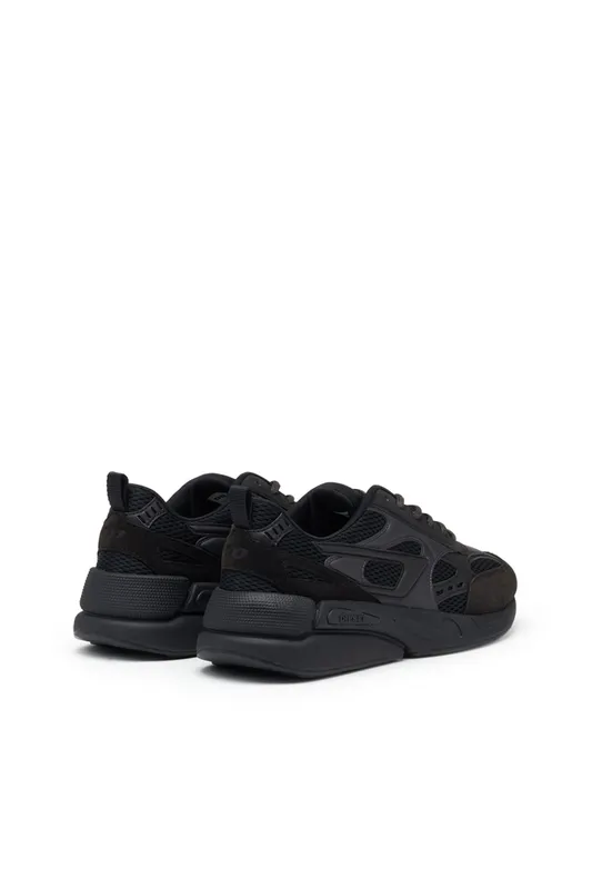 Diesel S-serendipity Sport (Y02868P4431T8013 https://nl.diesel.com/en/sneakers/s-serendipity-sport-black/Y02868P4431T8013.htm)