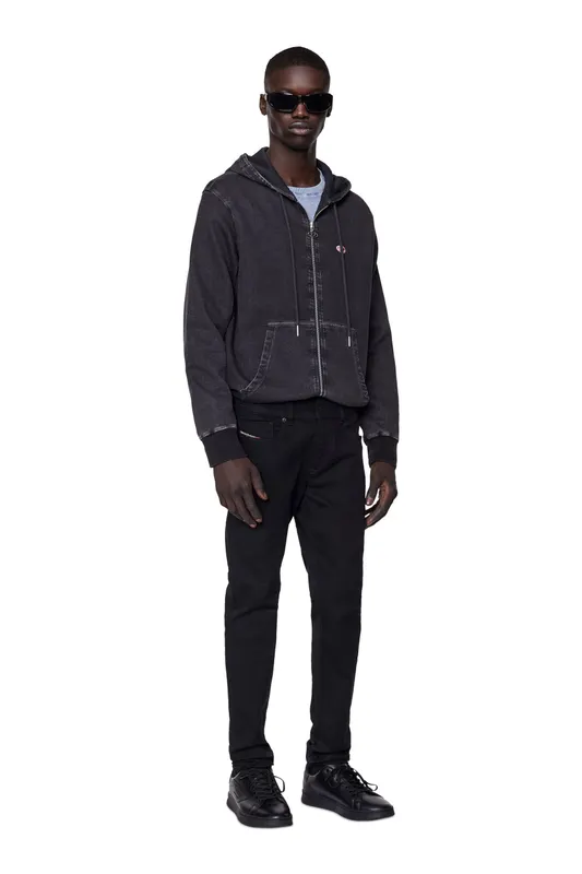 Diesel S-athene Low (Y02869P4423T8013 https://nl.diesel.com/en/sneakers/s-athene-low-black/Y02869P4423T8013.htm)