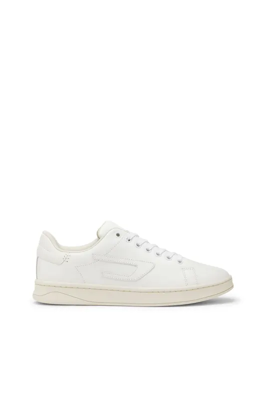 Diesel S-athene Low W (Y02870P4423T1003 https://nl.diesel.com/en/sneakers/s-athene-low-w-white/Y02870P4423T1003.htm)