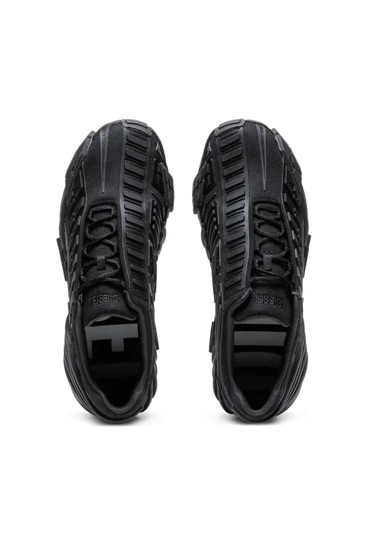 Diesel S-prototype Low (Y02876P4462T8011 https://nl.diesel.com/en/sneakers/s-prototype-low-black/Y02876P4462T8011.htm)
