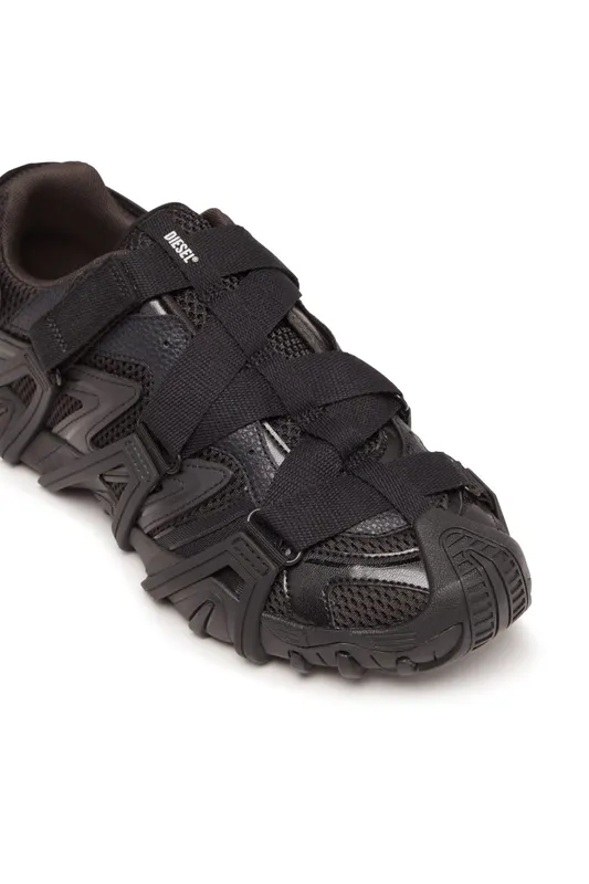 Diesel S-prototype-cr (Y02911P4910T8013 https://nl.diesel.com/en/sneakers/s-prototype-cr-black/Y02911P4910T8013.htm)