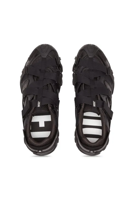 Diesel S-prototype-cr (Y02911P4910T8013 https://nl.diesel.com/en/sneakers/s-prototype-cr-black/Y02911P4910T8013.htm)