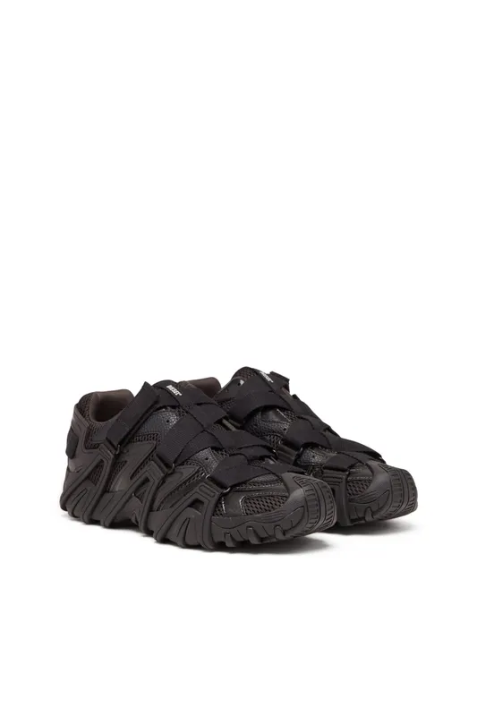 Diesel S-prototype-cr (Y02911P4910T8013 https://nl.diesel.com/en/sneakers/s-prototype-cr-black/Y02911P4910T8013.htm)