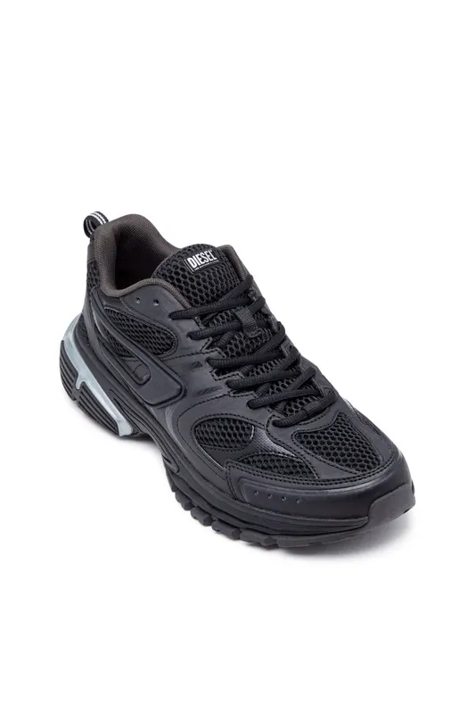 Diesel S-serendipity Pro-x1 (Y03073P0423T8013 https://nl.diesel.com/en/sneakers/s-serendipity-pro-x1-black/Y03073P0423T8013.htm)