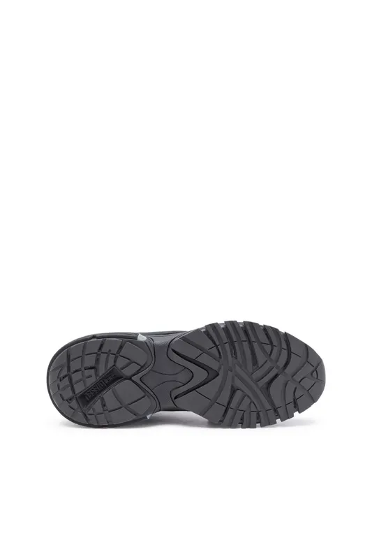 Diesel S-serendipity Pro-x1 (Y03073P0423T8013 https://nl.diesel.com/en/sneakers/s-serendipity-pro-x1-black/Y03073P0423T8013.htm)