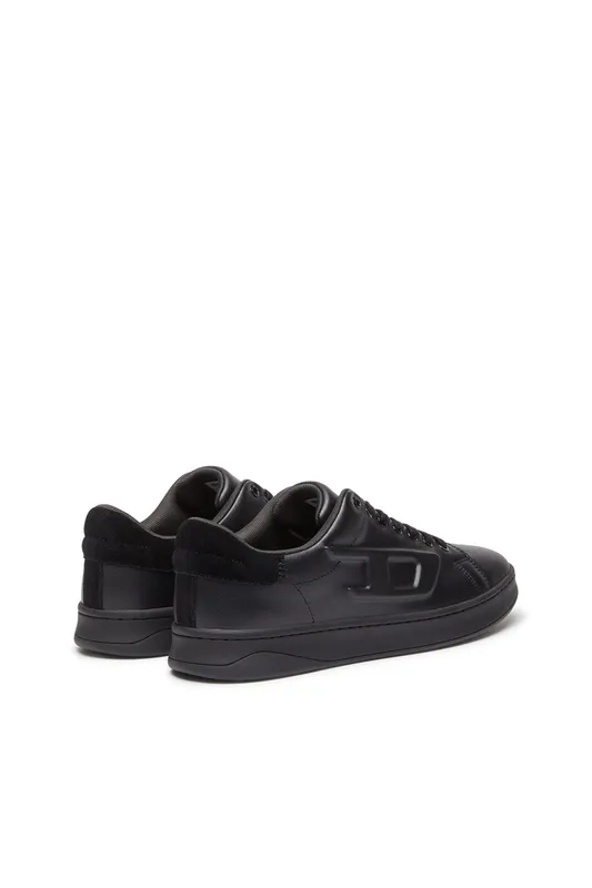 Diesel S-athene Low (Y03132P5580H1669 https://nl.diesel.com/en/sneakers/s-athene-low-black/Y03132P5580H1669.htm)