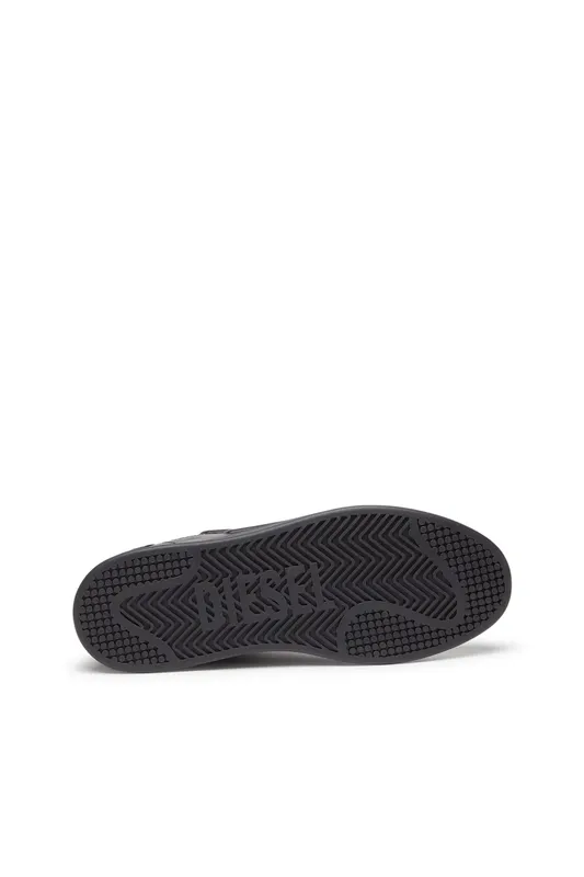 Diesel S-athene Low (Y03132P5580H1669 https://nl.diesel.com/en/sneakers/s-athene-low-black/Y03132P5580H1669.htm)