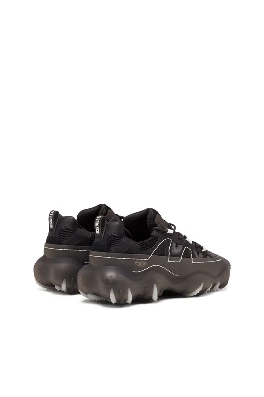 Diesel S-prototype P1 (Y03135P5604T8013 https://nl.diesel.com/en/sneakers/s-prototype-p1-black/Y03135P5604T8013.htm)