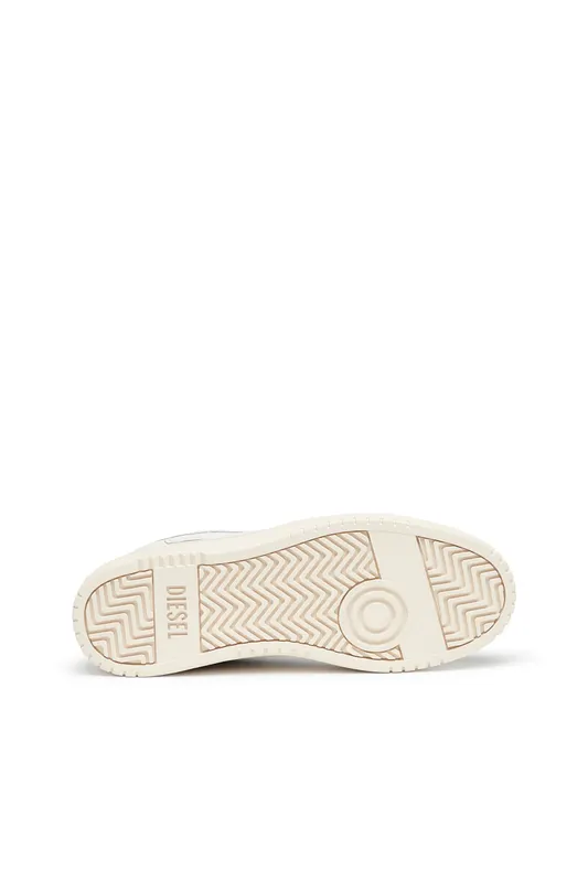 Diesel S-ukiyo V2 Low (Y03204P5576T1015 https://nl.diesel.com/en/sneakers/s-ukiyo-v2-low-white/Y03204P5576T1015.htm)