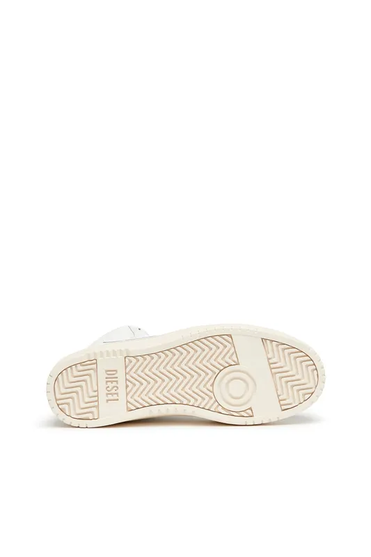 Diesel S-ukiyo V2 Mid (Y03205P5576T1015 https://nl.diesel.com/en/sneakers/s-ukiyo-v2-mid-white/Y03205P5576T1015.htm)